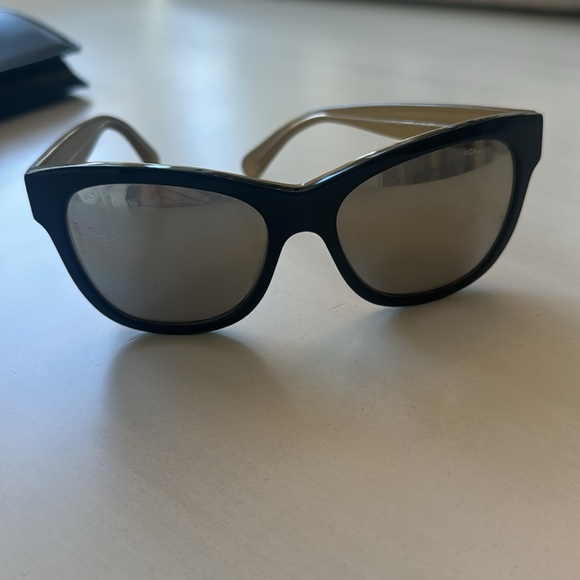 Chanel Sunglasses - Picture 7 of 10